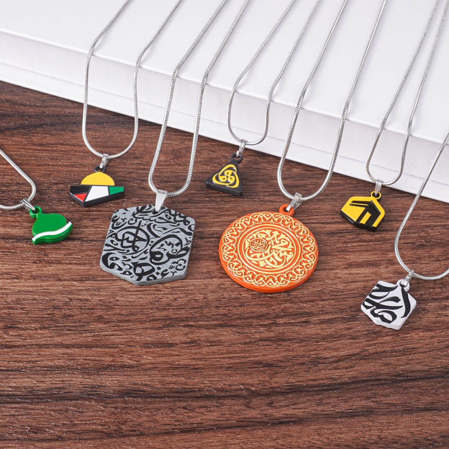 Islamic Alloy Pendant Necklace Set – Green Dome, Rock Dome, Arabic Calligraphy, Prophet’s Mosque, Kaaba, Improve