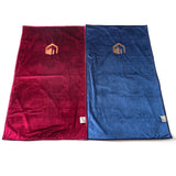 Waterproof Travel Prayer Mat – Red & Blue with Golden Kaaba Design, Eco-Friendly Fabric